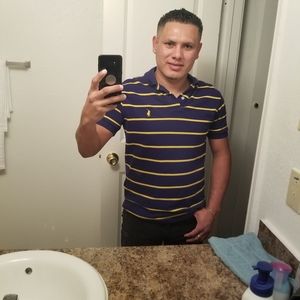 Meet your Posher, Ernesto mena